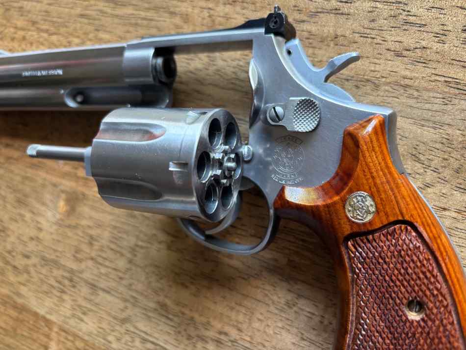 6 inch S&amp;W 686-3